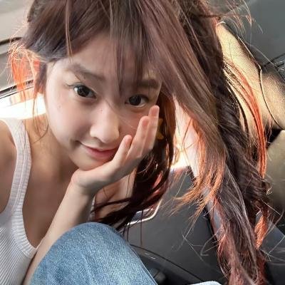 无法隐藏的本能:偷拍海报